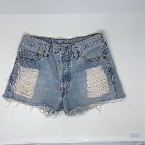 Vintage Levi’s 501 shorts Sz 28
